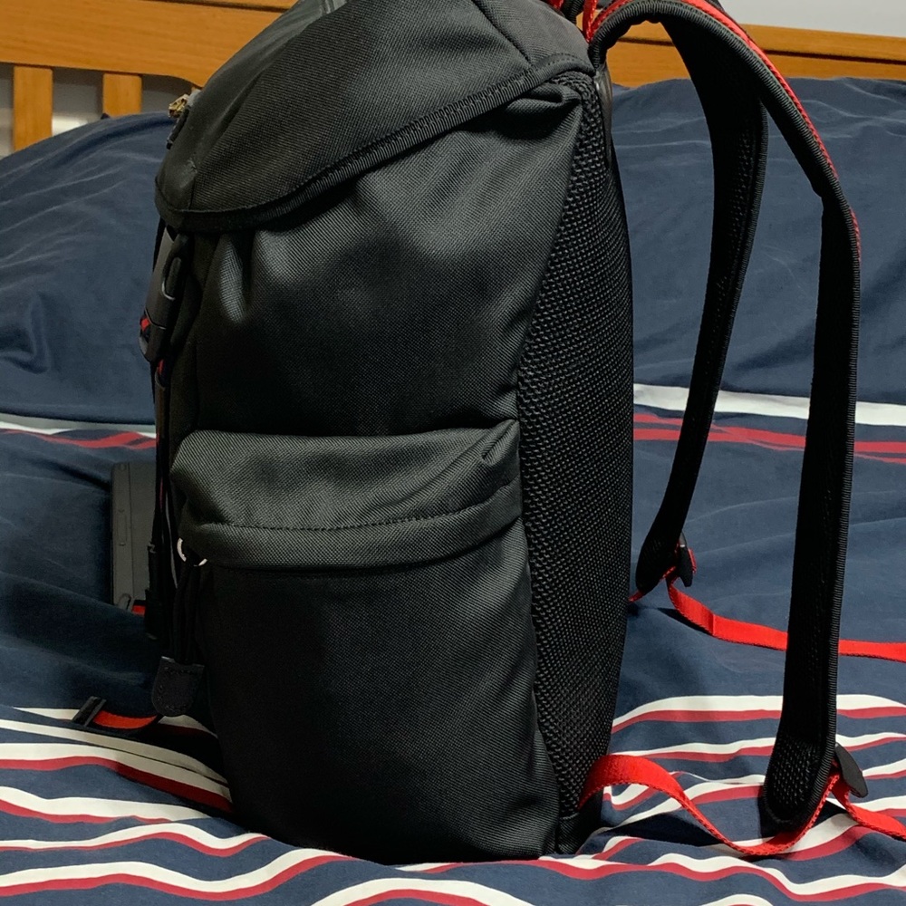 “SOLD” Gucci Backpack - Picture 3 of 12